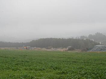 Wie es mit dem Lagerplatz eines Gartengestalters bei Seelach weitergehen wird, bleibt weiterhin offen.  Foto: K.- H. Hofmann