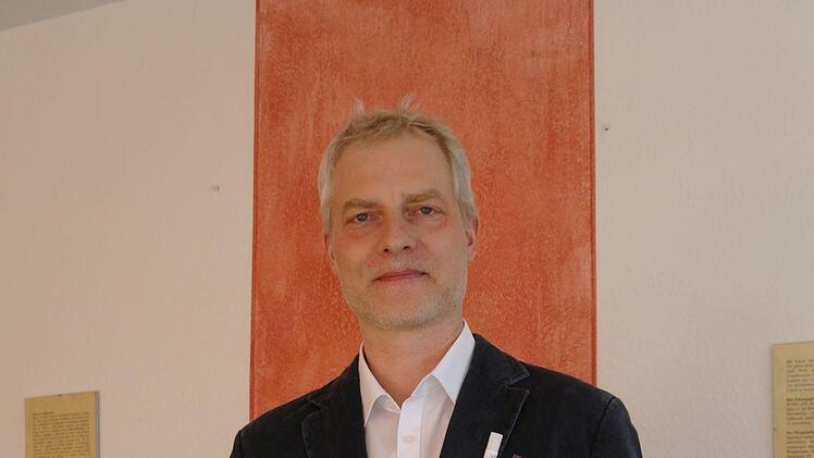 Dr. Thomas Koy referierte über die ASP und die Notwendigkeit des ASP-Monitorings mithilfe von Trockentupfern.Stephanie Elm