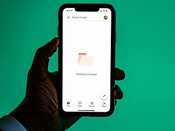 smartphone posteingang e-mail