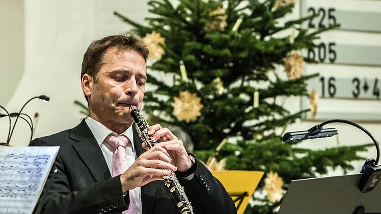 Impressionen vom Weihnachtskonzert mit dem Collegium Musicum in der Coburger Morizkirche: Bernhard Forster (Oboe).Foto: Jochen Berger