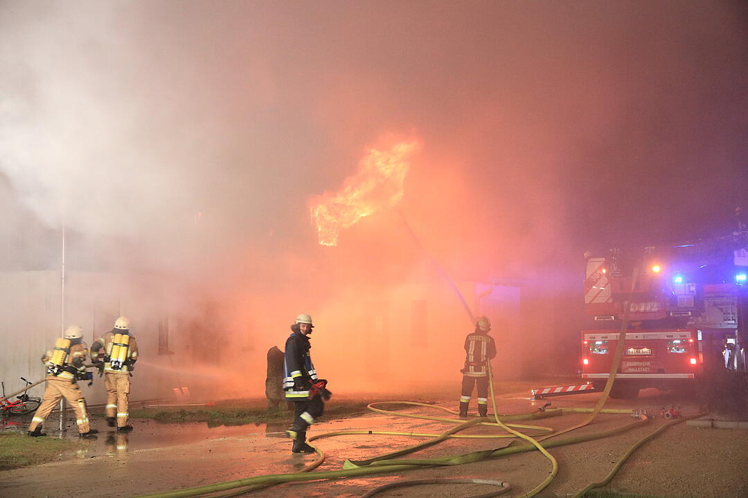 Breitengüßbach: Asylbewerberheim steht in Flammen