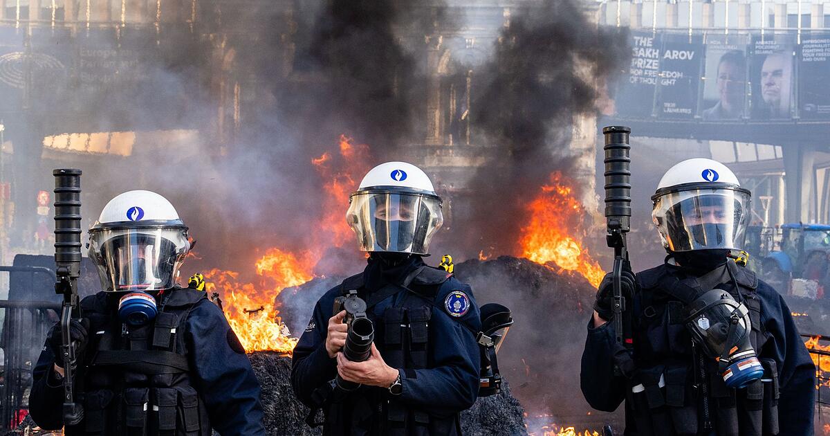EU-Mitarbeiter-sollen-Fenstern-wegen-Bauerndemo-fernbleiben