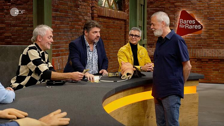 Der Verk&auml;ufer mahnte augenzwinkernd: "Streitet euch nicht."