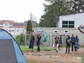 Das Müllwegräumen sei beim Lichtenfelser Ragnarök-Festival noch verbesserungsbedürftig, findet Veranstalter Ivo Raab. Foto: Archiv