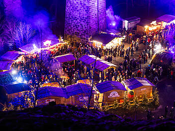 Auftakt Weihnachtsmarkt Ravennaschlucht Auftakt Weihnachtsmarkt Ravennaschlucht