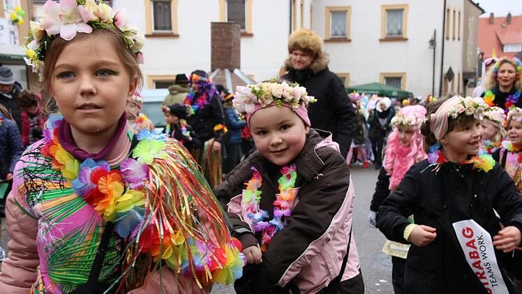 Marktplatztreiben in Stadtsteinach. Foto: Jürgen Gärtner