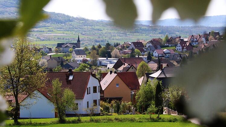Gute Aussichten für Weilersbach: Die Wirtschaftslage erlaubt in den nächsten fünf Jahren Investitionen von neun Millionen Euro.  Foto: Josef Hofbauer