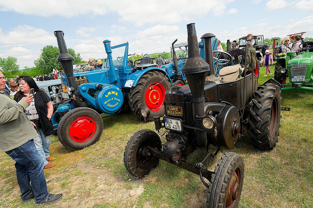 Es kamen viele Oldtimerfreunde.