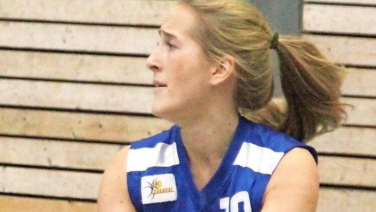 Paula Zrenner lief in der Schlussphase noch einmal hei&szlig;, erzielte zehn ihrer zw&ouml;lf Punkte allein im letzten Viertel und war damit neben Barbara Hartz Topscorerin der Shorthorns. Foto: Johannes H&ouml;llein/Archiv