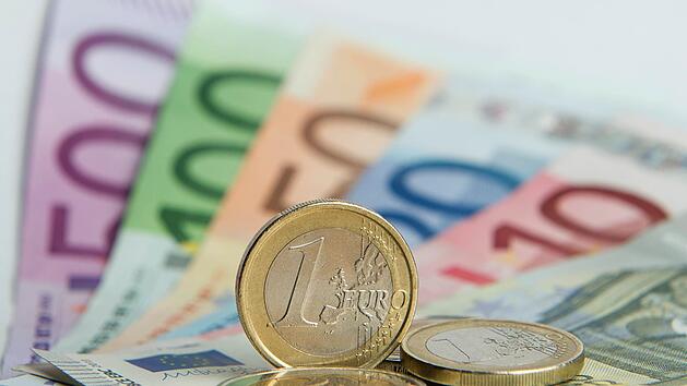 &Uuml;ber die H&auml;lfte der Deutschen sind laut einer Studie f&uuml;r ein bedingungsloses Grundeinkommen. Symbolbild: dpa