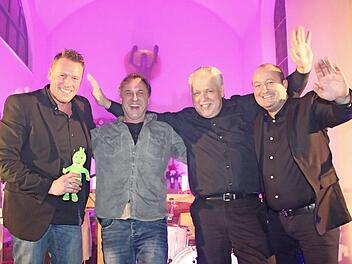 Sie spielen die Songs der Liedermacher und Rockpoeten: Am 6. Oktober geben sich (von links) Holger Höhn, Stefan Luschner, Walter Schönheiter und Frank Hofmann von der Gruppe "Elixier" in der Kutschenhalle von Kloster Banz die Ehre.  Foto: Stephan Stöckel
