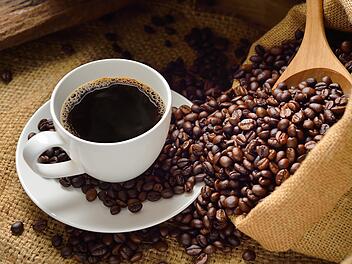 Der morgendliche Kaffee sollte nicht vor dem Frühstück getrunken werden.