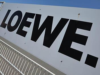 Für die Zukunft von Loewe gibt es einen neuen Lichtblick. Ein Kauf von Gebäuden durch die Stadt wäre zulässig. Foto: Timm Schamberger/dpa