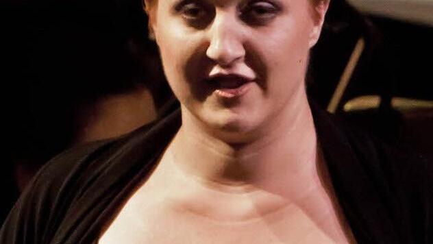 Die junge Mezzosopranistin Kora Pavelic ist neu im Musiktheater-Ensemble des Landestheaters.Foto: Jochen Berger