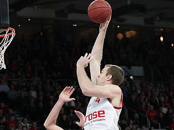 Nicolo Melli präsentierte sich nach zuletzt durchwachsenen Vorstellungen gegen Bonn wieder in Topform. Bereits zur Pause hatte der Italiener 20 Punkte auf dem Konto. Foto: sportpress