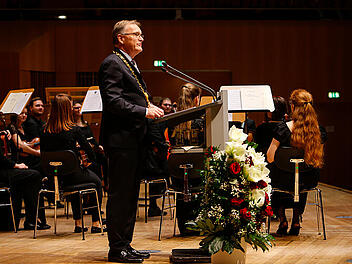In seiner letzten Rede spricht OB Starke auch Heikles an