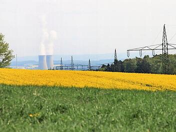 Die Tage des Kernkraftwerks in Grafenrheinfeld sind gezählt. Foto: Martina Straub