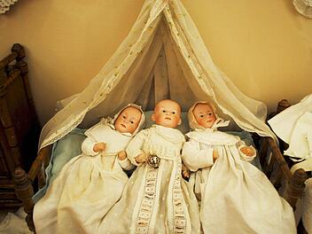 Luise und Friedrich Rückert lebten nach ihrer Heirat 1821 unterm Dach des heutigen Coburger Puppenmuseums, wo nur noch Depot besichtigt werden kann. In der aktuellen Ausstellung aber geht es um den "Liebesfrühling" und das Thema Familie und Kinder Fotos: Carolin Herrmann