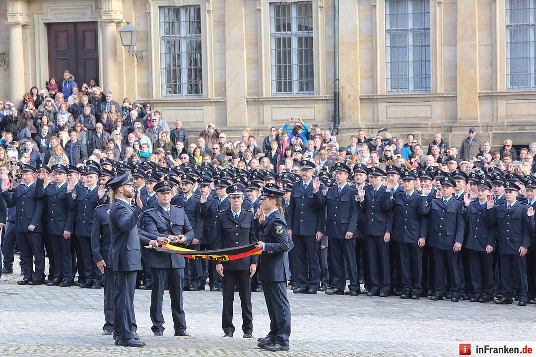 Bundespolizei-Anwärter in Bamberg vereidigt