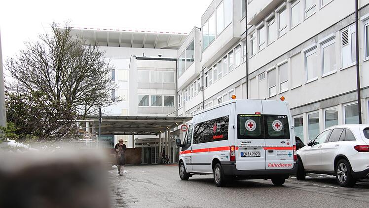 Krankenhäuser in Franken: Wo man besser keinen medizinischen Notfall haben sollte
