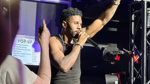 Jason Derulo in Hallstadt: Veranstalter berichtet von Champagner-Zoff