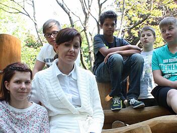 Elena Tiefenbach hat immer ein offenes Ohr für ihre Schüler.  Foto: Robert Huger