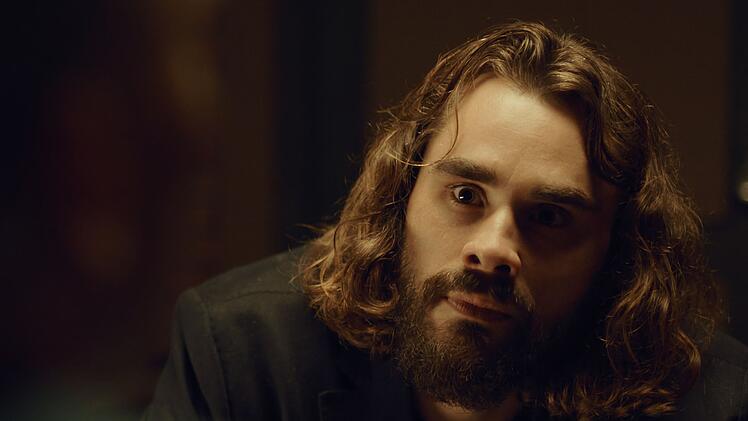 Der Tod seines Vaters bringt Ben (Boris Van Severen) zurück in seinen Heimatort. Doch es kommt noch übler: Als er mit alten Freunde eine 20 Jahre alte Zeitkapsel ausgräbt, stoßen sie auf eine prophetische Todesliste, die bald ihre Wirkung entfaltet.