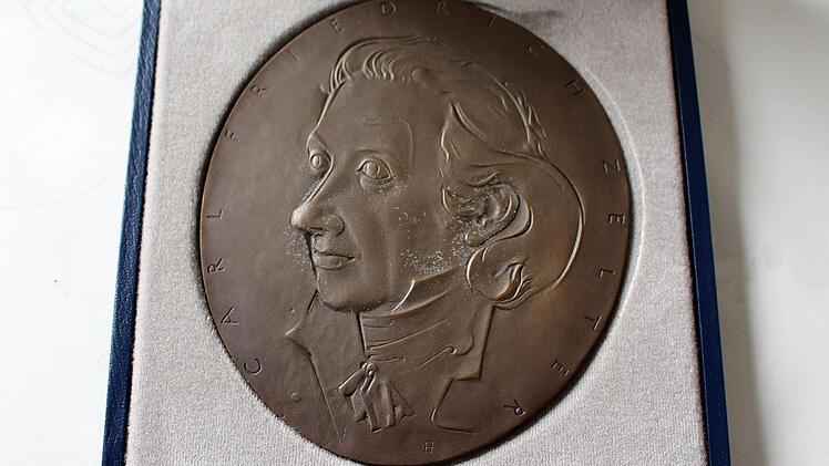 Zum 100-jährigen Jubiläum wurde die Zelter-Plakette verliehen. Foto: Julia Raab