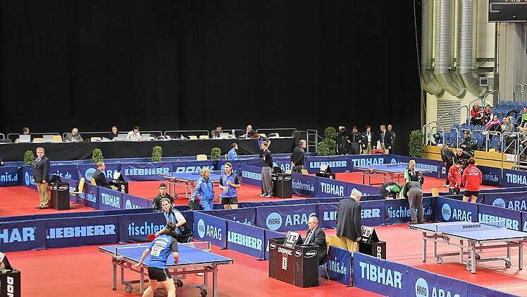 Die Basketball-Hochburg Brose Arena wird am Wochenende zum Tischtennis-Mekka. Foto: Matthias Hoch