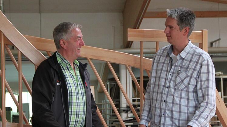 Chefs ohne Azubi: Ein Flüchtling aus dem Kosovo trat seine Ausbildung nicht an. Die Enttäuschung darüber ist bei Michael Paltian (rechts) und seinem Vater Werner groß. Foto: Ulrike Müller