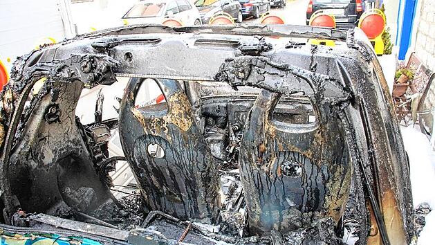 Etwashausen: Brandanschlag auf Auto - weil sich Politiker Corona-Leugnern entgegenstellt?