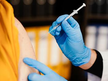 Corona-Virus: So viele anerkannte Impfschäden gibt es bisher in Bayern