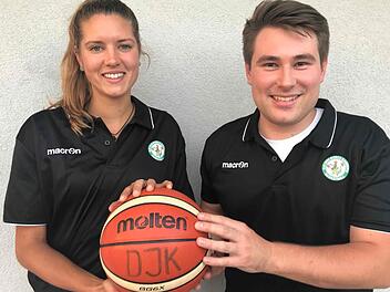 Trainer Konstantin Hammerl (r.) und Neuzugang Eva Marschallprivat
