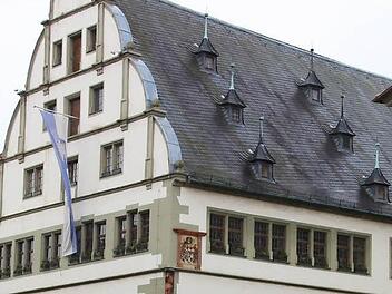 Das Rathaus ist eines der städtischen Gebäude, bei denen die Heizungs- und Energiekosten optimiert werden könnten.  Fotos: Dieter