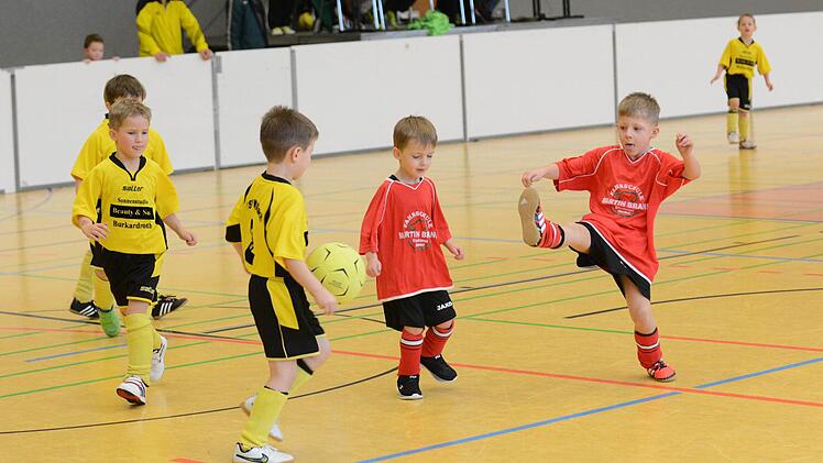 Schnappschüsse vom U-7-Turnier in der Saaletalhalle. Foto: ssp