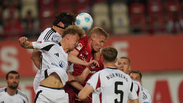 1. FC Kaiserslautern - 1. FC Nürnberg