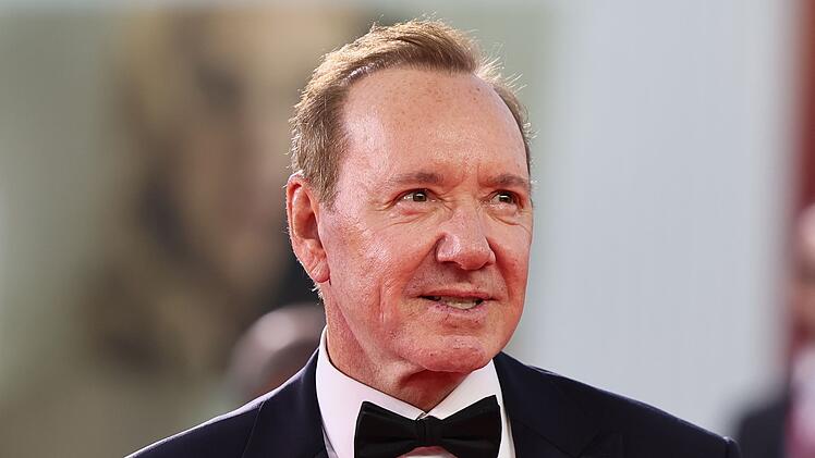 Kevin Spacey kehrt mit einer Serienrolle ins TV zur&uuml;ck.