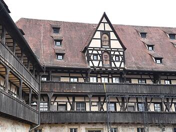 So werden die Balkone in der der Alten Hofhaltung in diesem Sommer nicht aussehen müssen.  Fotos: Ronald Rinklef