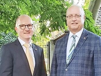 Michael Zentgraf (r.) tritt die Nachfolge von Martin Axmann an. Foto: Georg Bayer