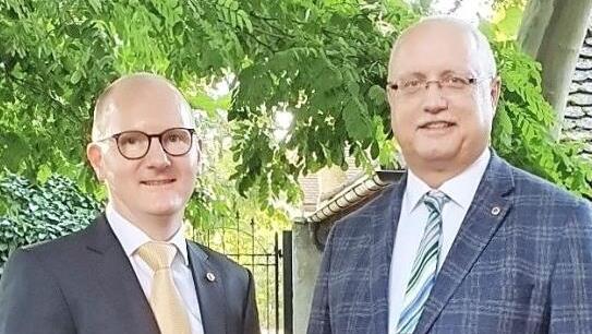 Michael Zentgraf (r.) tritt die Nachfolge von Martin Axmann an. Foto: Georg Bayer