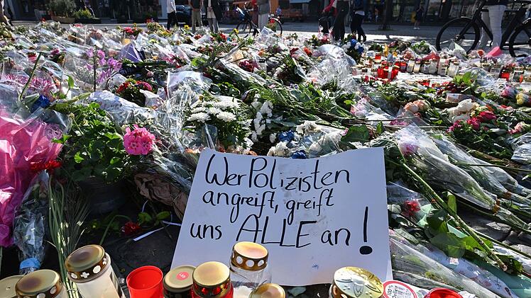 Blumen und Kerzen