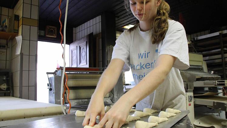 Bäckerazubi Nina Leurer Foto: Benedikt Borst