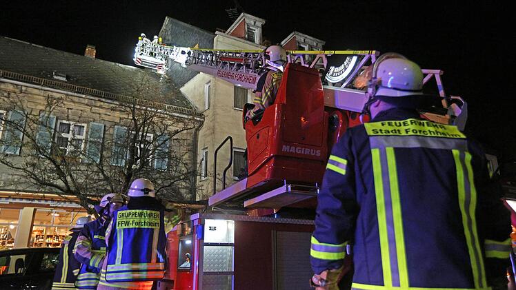 Feuerwehreinsatz am Montagabend in der Forchheimer Innenstadt. Foto: NEWS5 / Herse