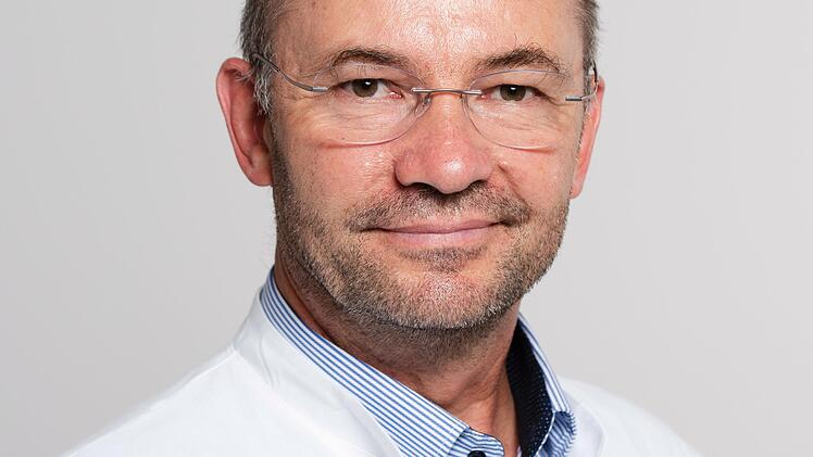 Dr. Bernd Ssese, erreichbar am 25. September zwischen 10 und 13 Uhr unter 09733/62-8888. Foto: Claudia Löwinger