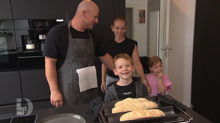 Julians härteste Kritiker sind seine Kinder: "Die Käsespätzle vom Papa waren eklig."