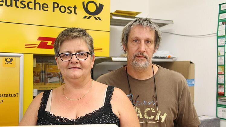 Doris und Jürgen Prechtel haben beim Brand ihres Hauses in Uehlfeld im Dezember 2018 alles verloren. Doch nun geht es an den Wiederaufbau. Foto: Christian Bauriedel