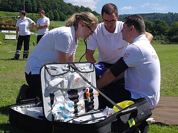 Beim Sportfest 2016 demonstrierten die Helfer vor Ort, was sie im Notfall tun können.