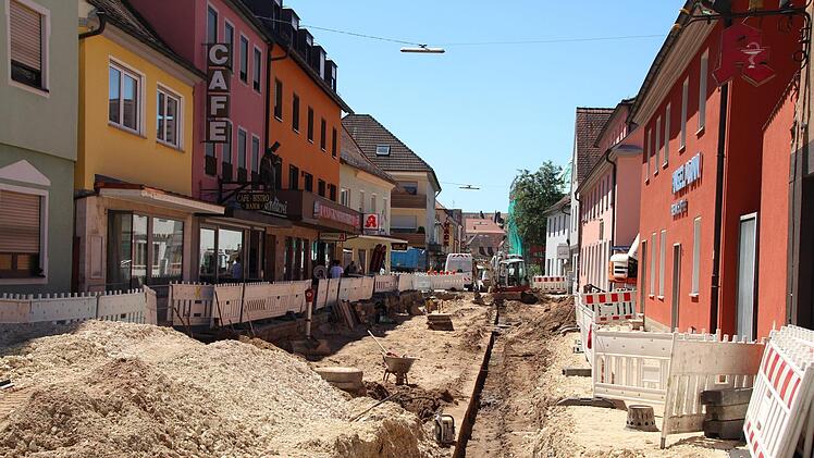 Für die Sanierung der Hauptstraße wurden die Anlieger nicht mehr zur Kasse gebeten.  Foto: Andreas Dorsch (Archiv)