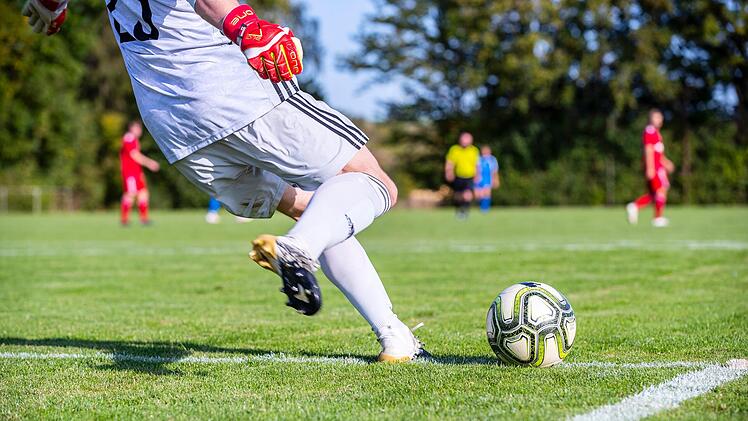 Bei Testspielen probierten die Teams aus dem Landkreis Bad Kissingen ihre an meist nicht inihrer Liga beheimateten Mannschaften aus - mit unterschiedlichem Erfolg. Foto: René Rupprecht