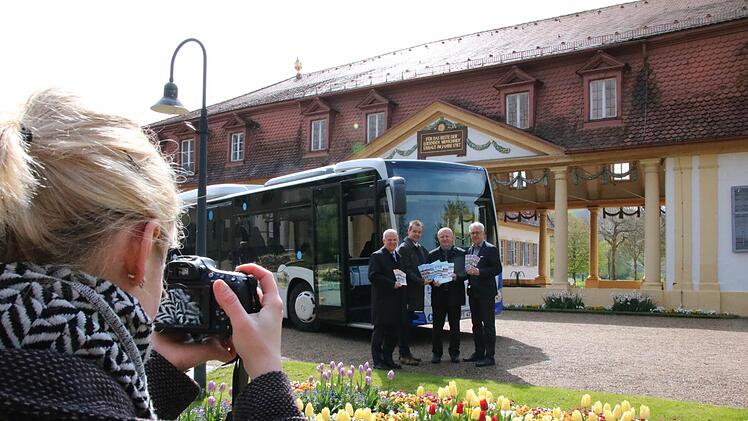 Seit 2007 verbindet der Bäderlandbus an Wochenenden die fünf Bäder in den Kreisen Bad Kissingen und Rhön-Grabfeld. Foto: Archiv/Ralf Ruppert